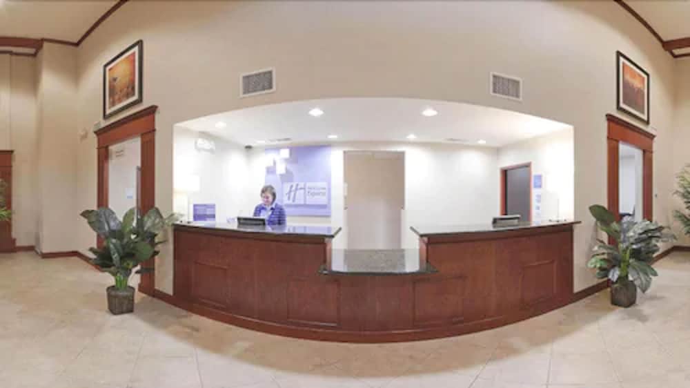 Holiday Inn Express Hotel Suites San Dimas 8/54