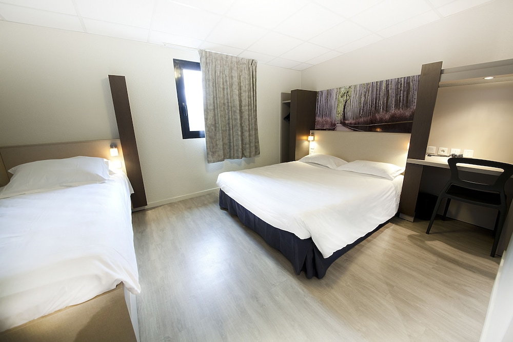 Hotel The Originals Clermont-Ferrand Sud 5/24