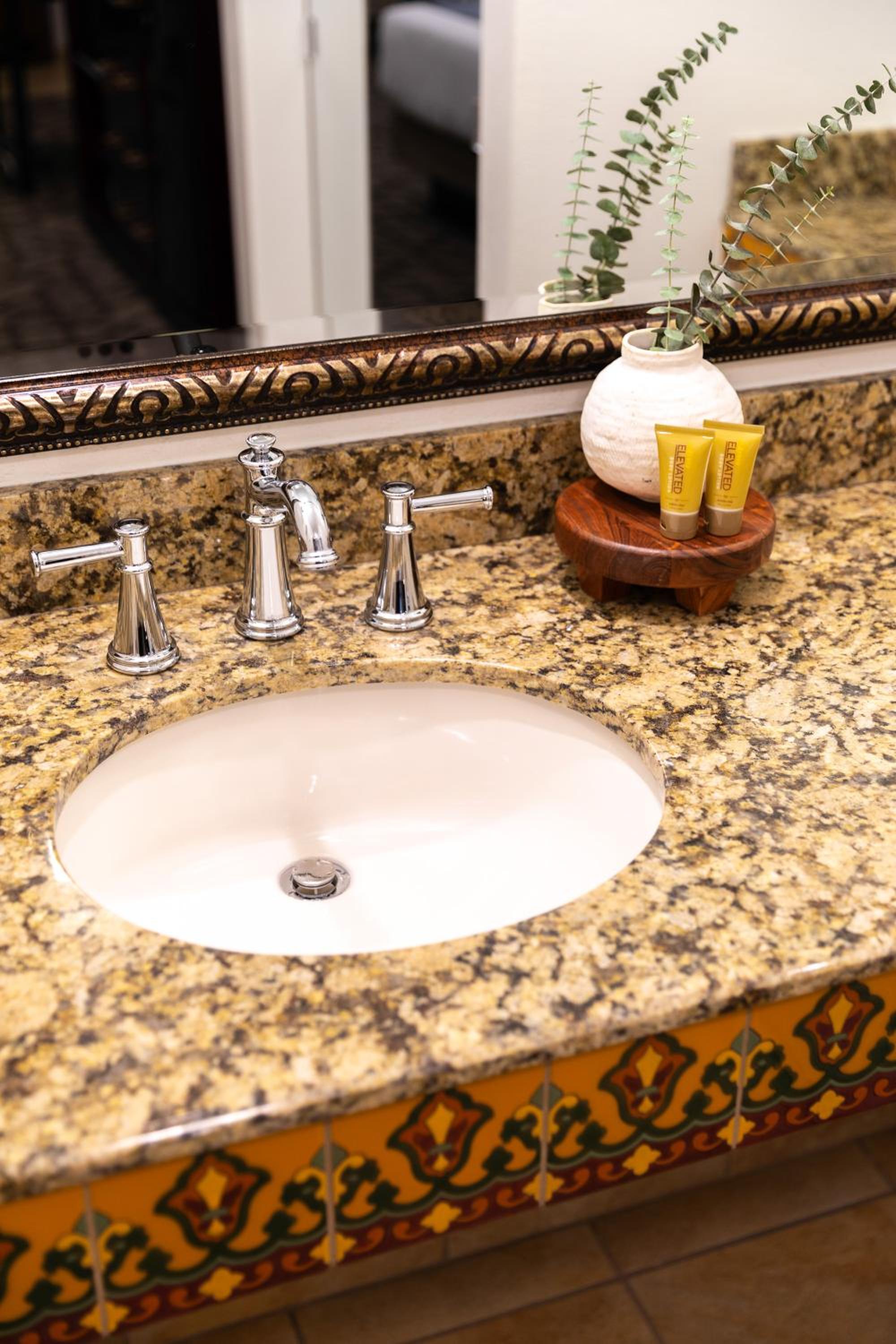 غرفة سوبيريور بسرير كينج، Ayres Hotel Redlands 5/8