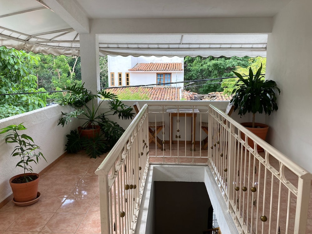 Hostal Casa Blanca 39/50