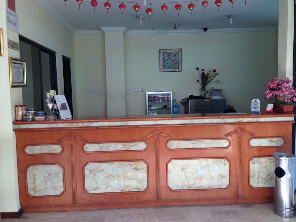 Hotel Lautze Indah 6/44