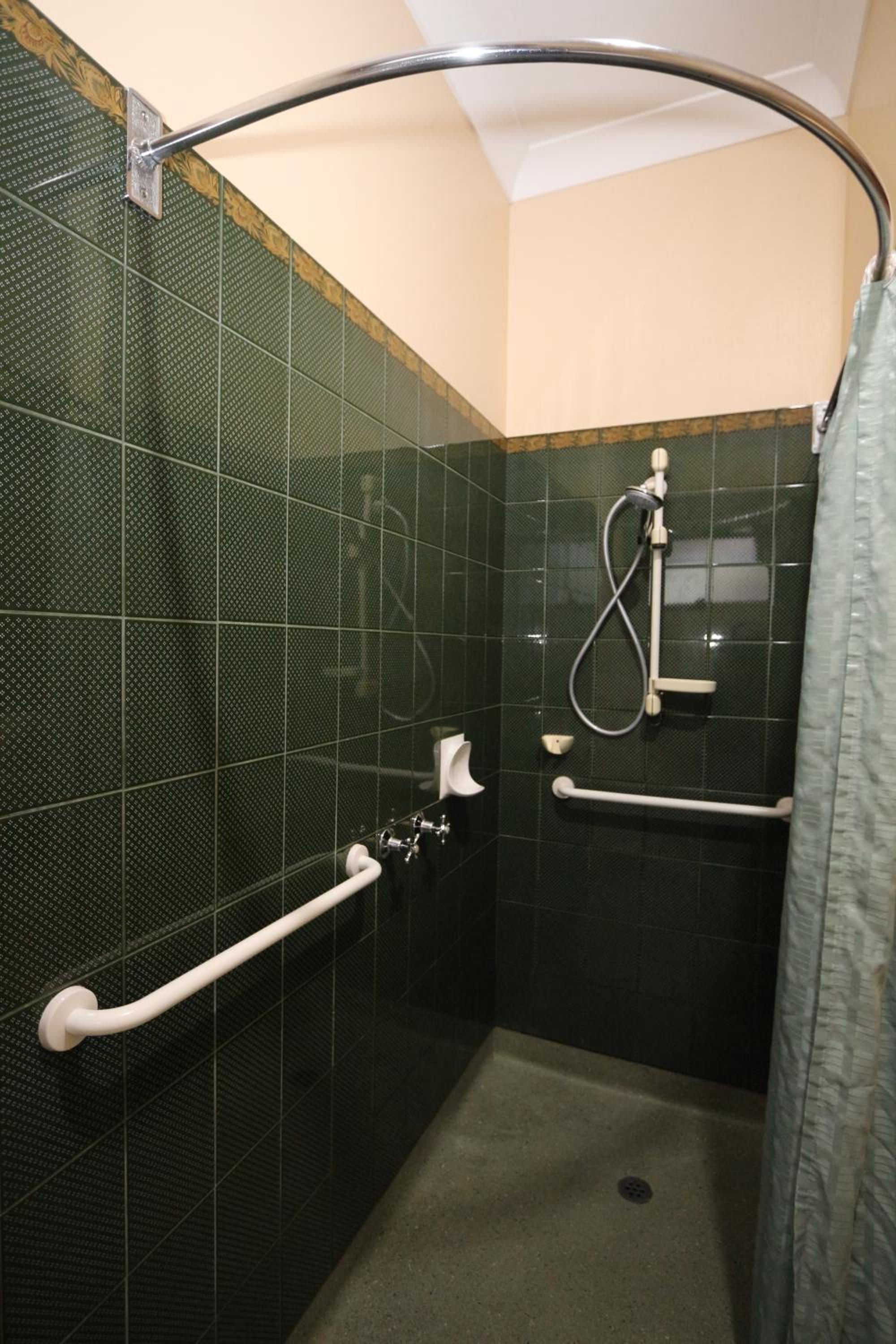 كوخ بسرير مزدوج بغرفتي نوم، Swansea Cottages & Motel Suites 5/5