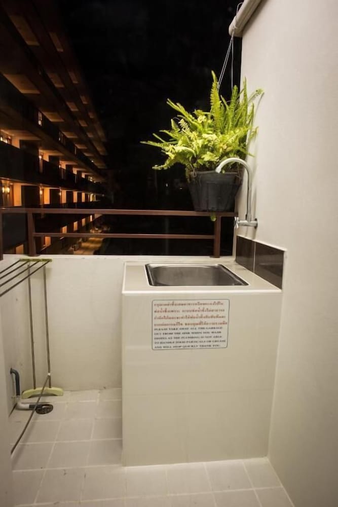 Sunshine Hostel Hua Hin 7/54
