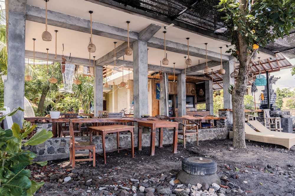 Amed Sari Beach Guesthouse 34/50
