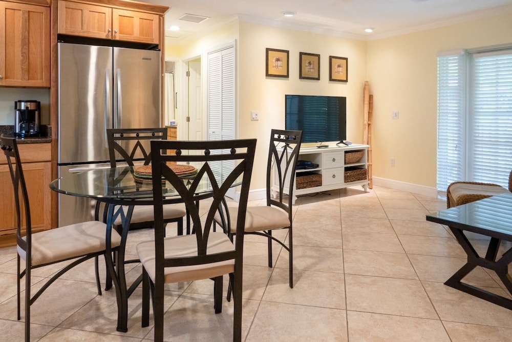 Siesta Key Inn 37/50