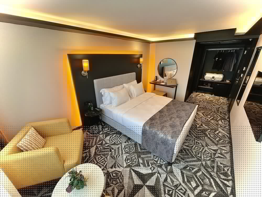 Weingart Hotel 8/52