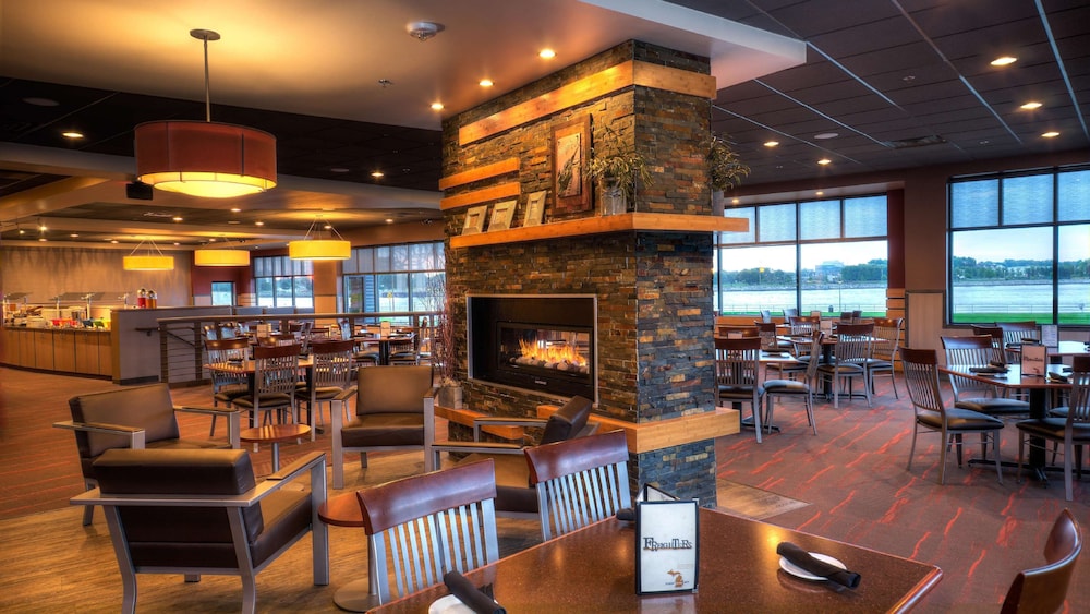 Doubletree By Hilton Port Huron 38/51