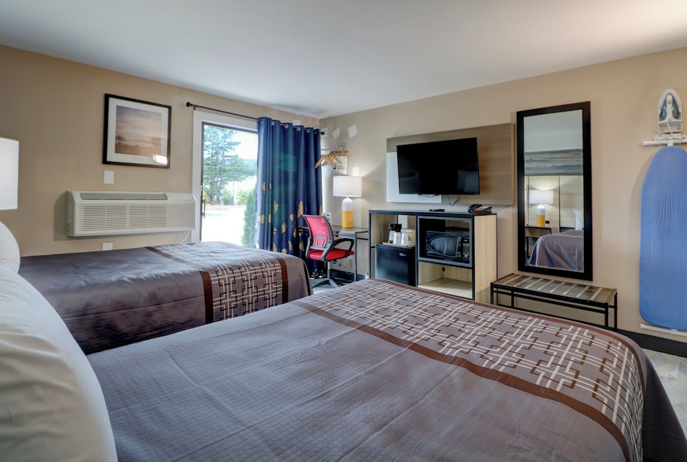 Yankee Clipper Inn, SureStay Collection by Best Western 23/50