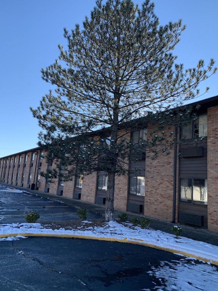 Quality Inn New Martinsville, WV 41/65