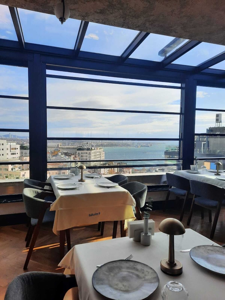 Taksim Square Hotel 41/50