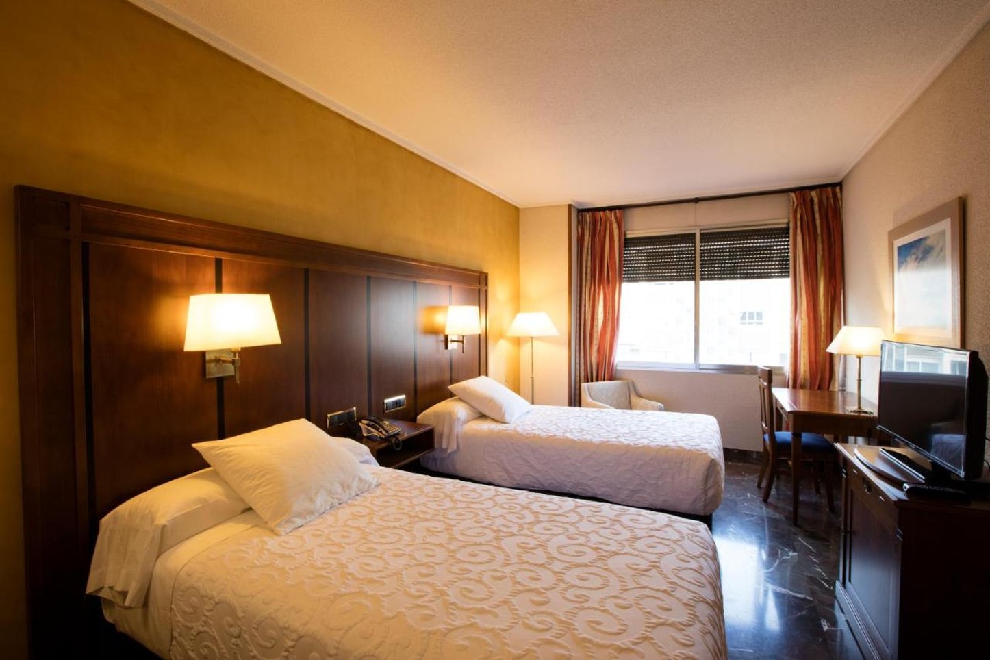 Hotel Condestable Iranzo 17/89