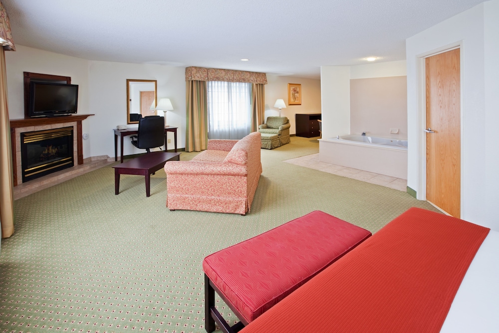 Holiday Inn Express Washington 33/45