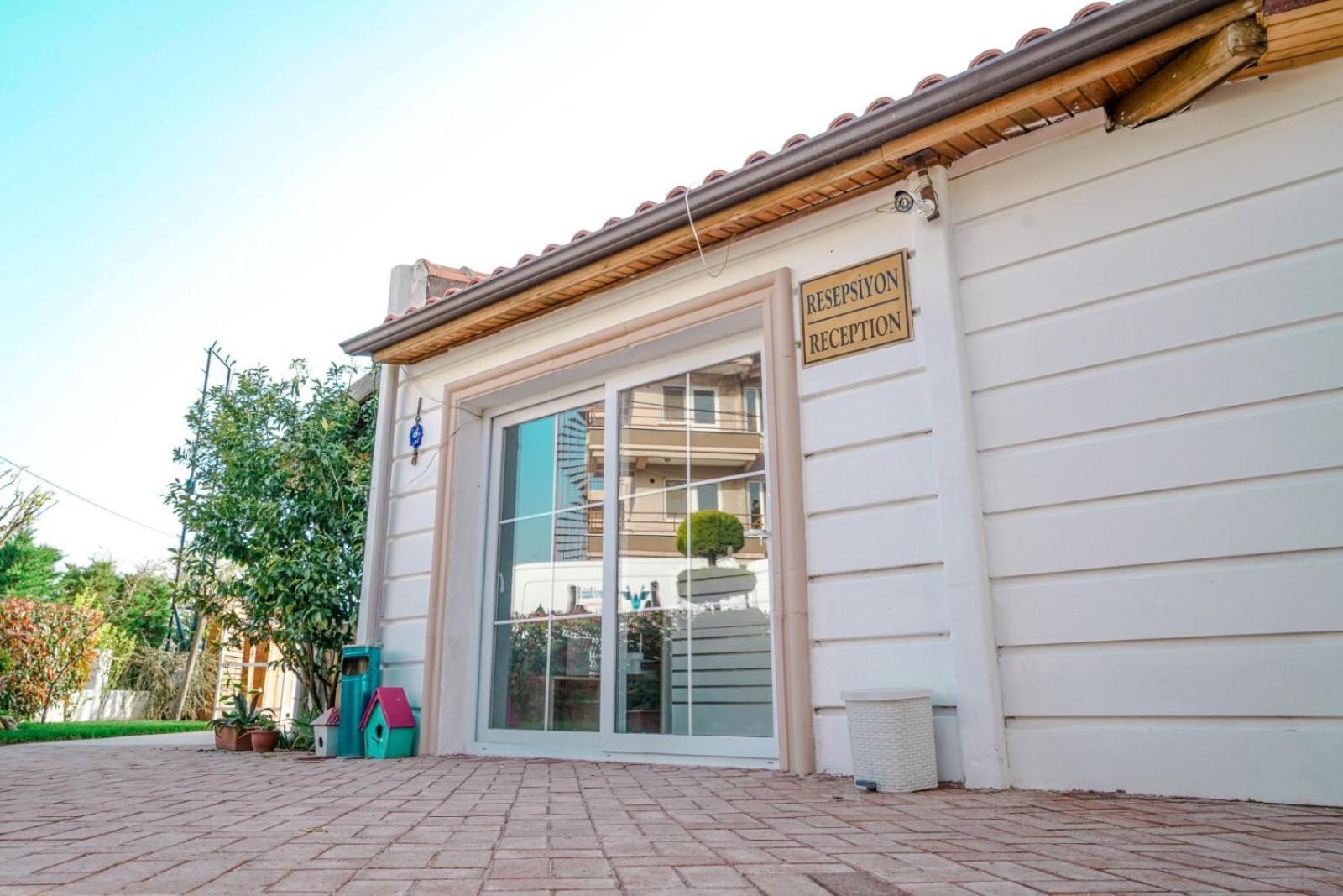 Aloria Garden Hotel 6/50