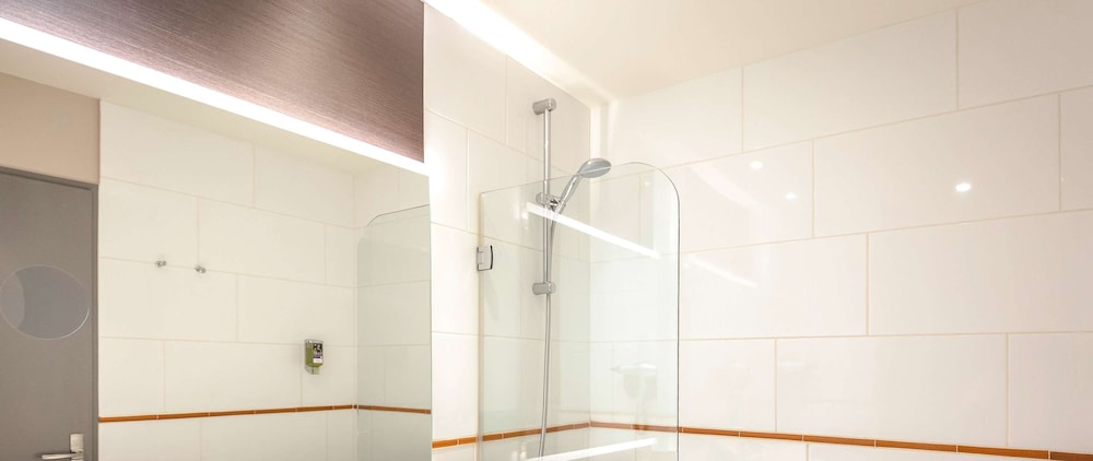 Classic, Double Bed, Mercure Cavaillon Portes Du Luberon 9/9