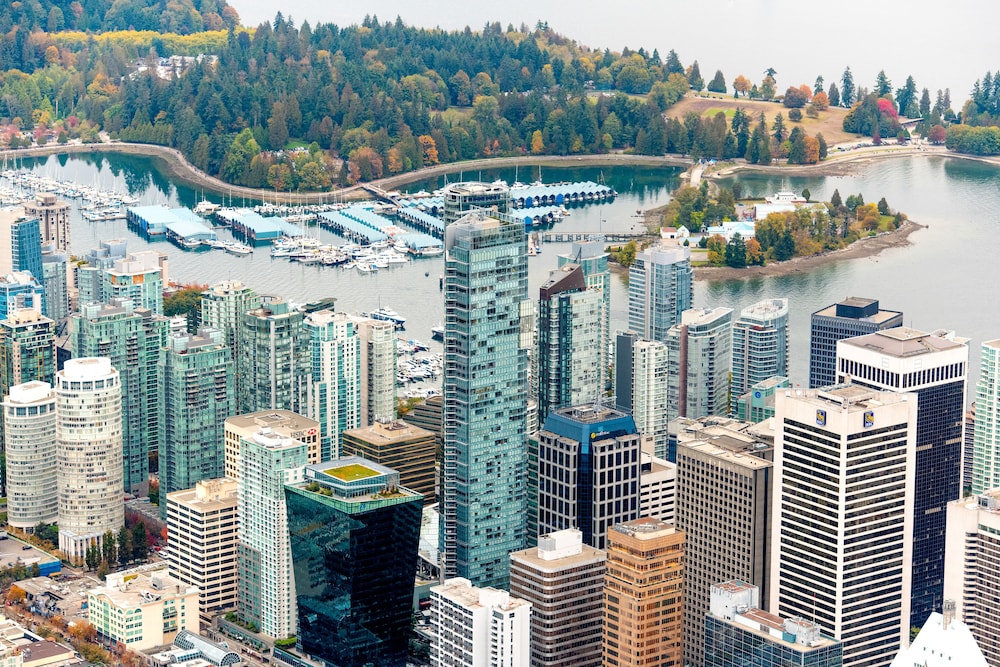 Hyatt Vancouver Downtown Alberni 60/63