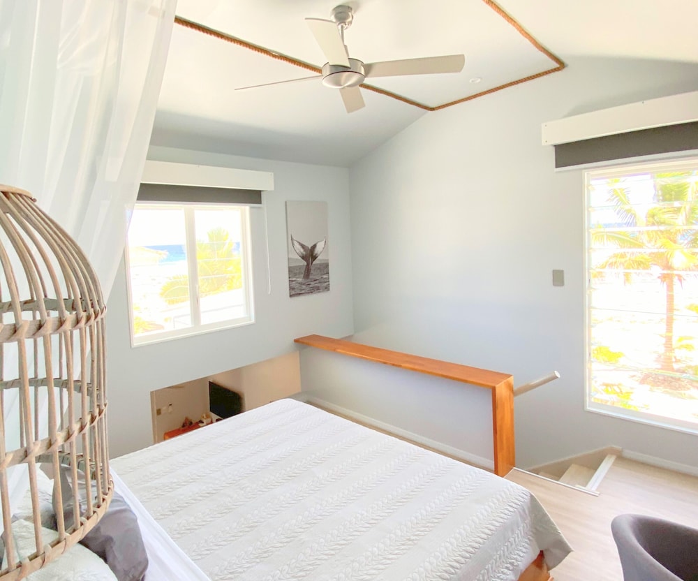 Exclusive, Villa, King Bed, Ocean Front, Sofa