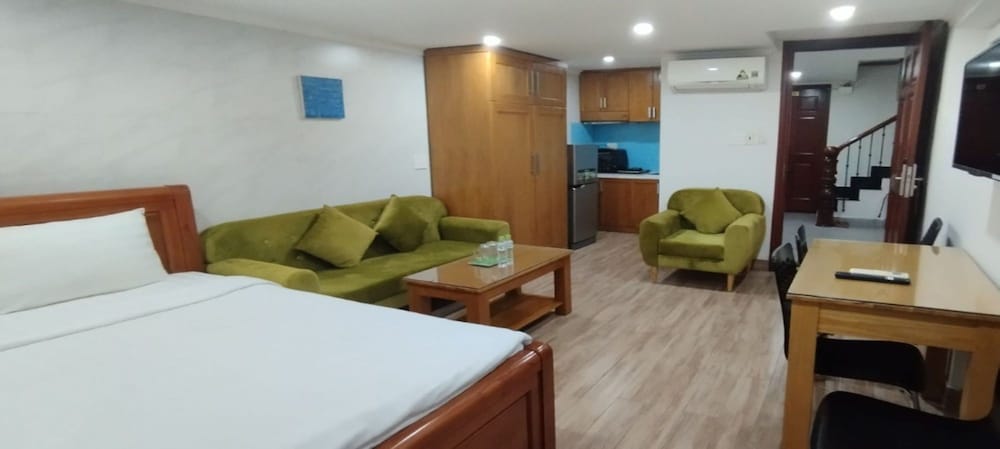 BASEMENT, STUDIO