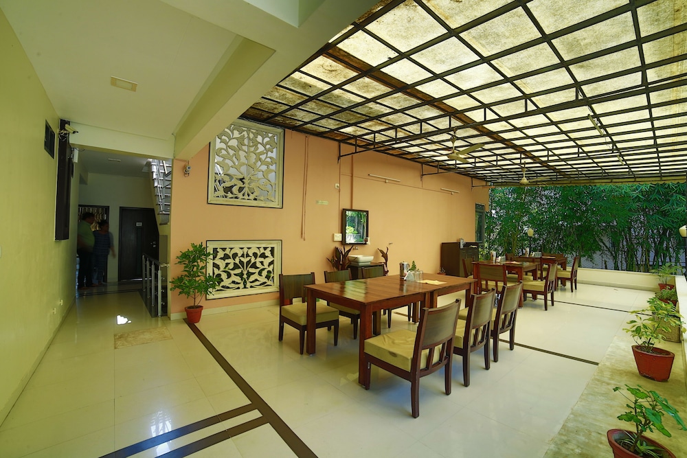 Hotel Shiv Villa 29/45