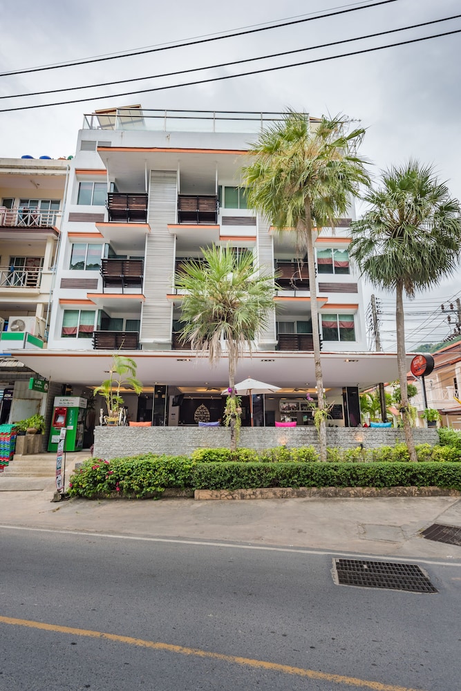 Kata Beach Studio Service Apartment 3/50