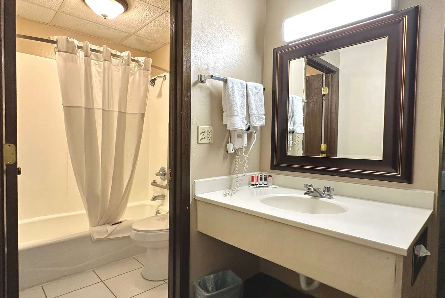Days Inn by Wyndham Denison IA 5/7