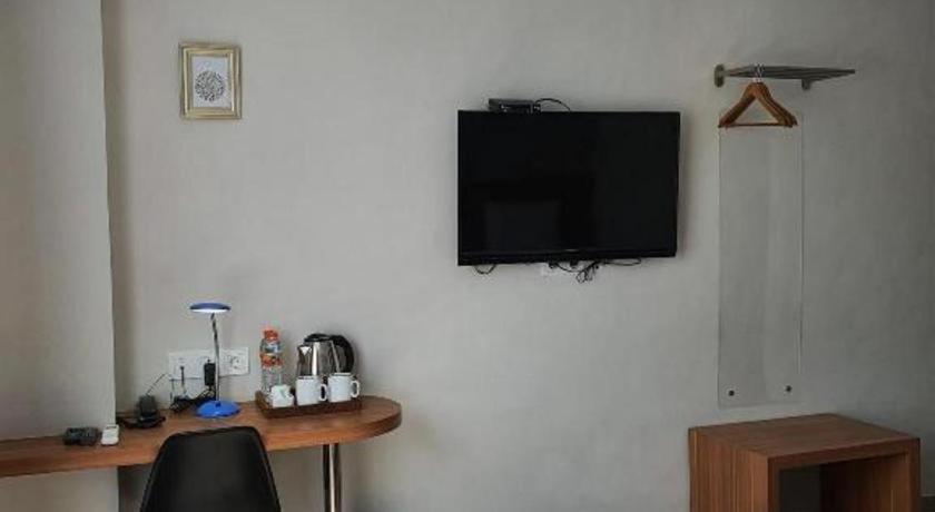 Hart Hotel Premium Rapatmaja 20/21