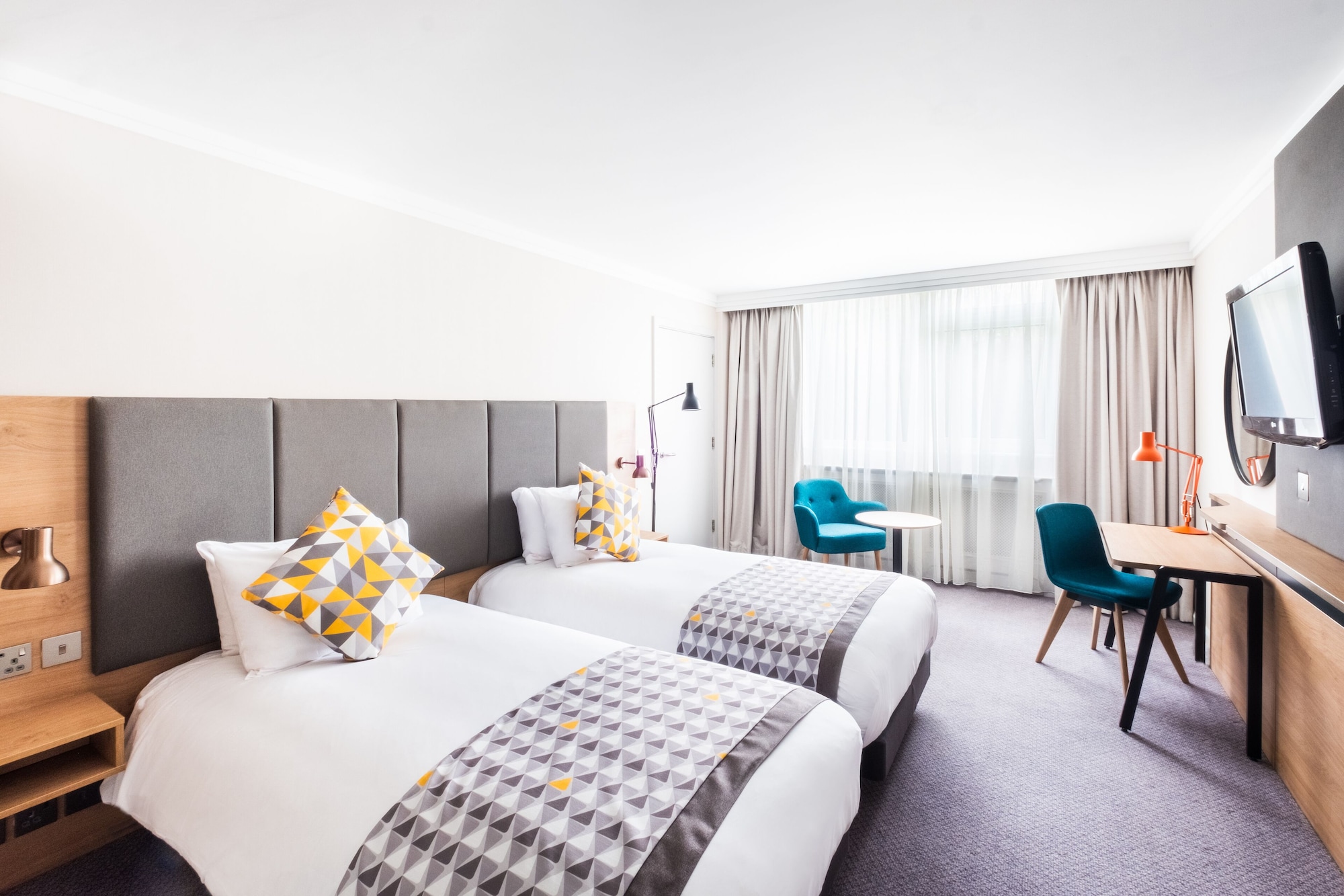 STANDARD, TWIN BEDS