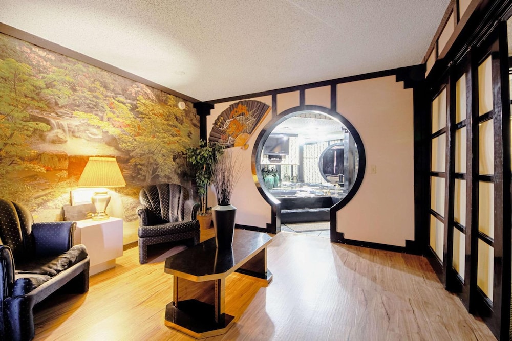 Economy Inn Suites 17/44