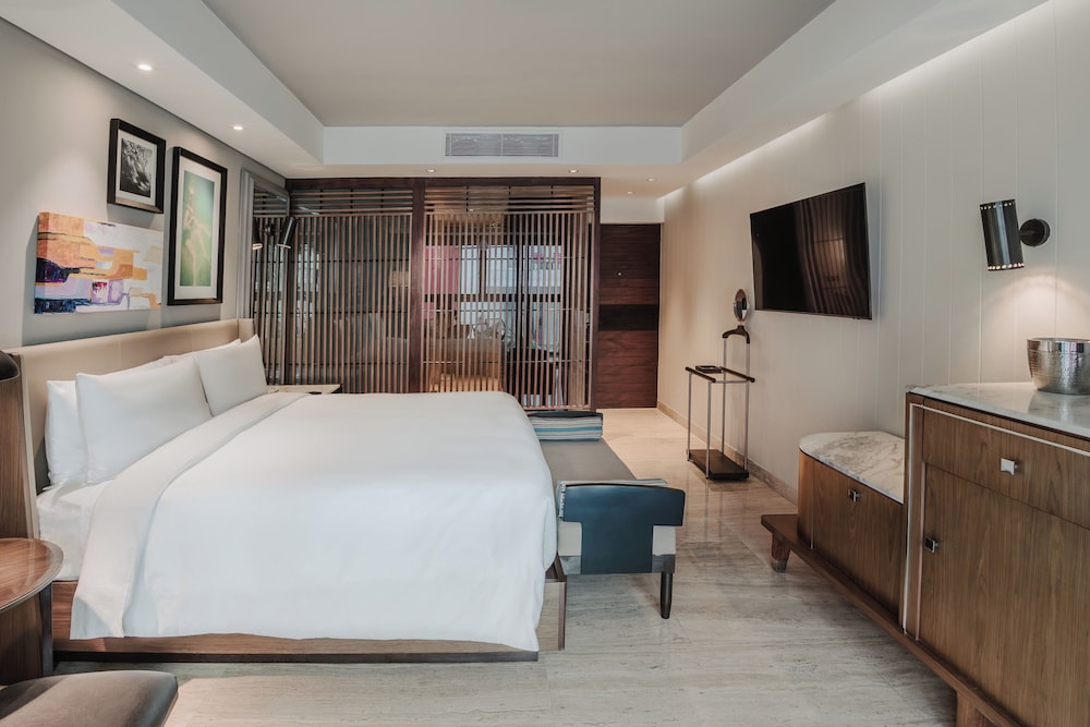 Hyatt Centric Playa del Carmen 10/50