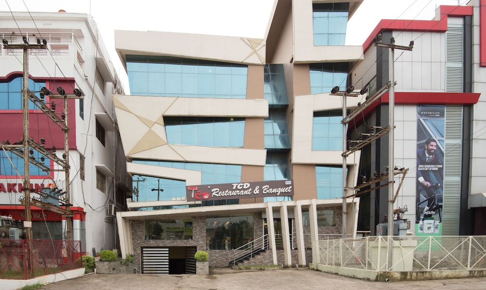 Treebo King's Court Bhubaneshwar 28/30