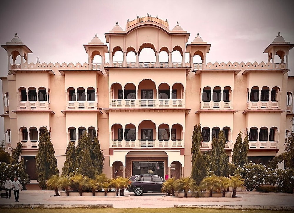 Regenta Resort Bharatpur 3/42