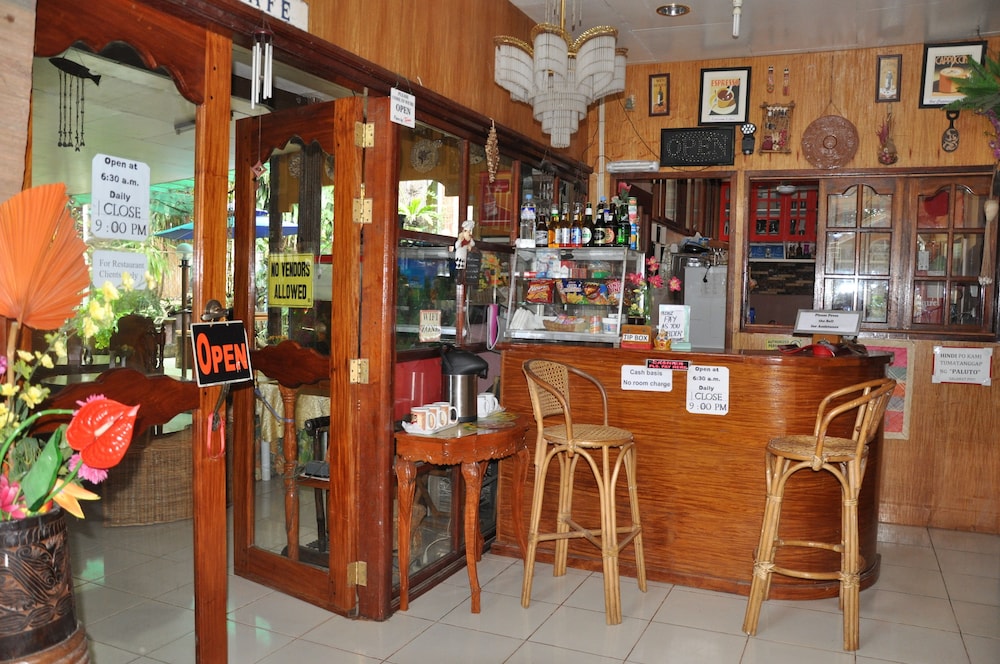 D Lucky Garden Inn 34/48