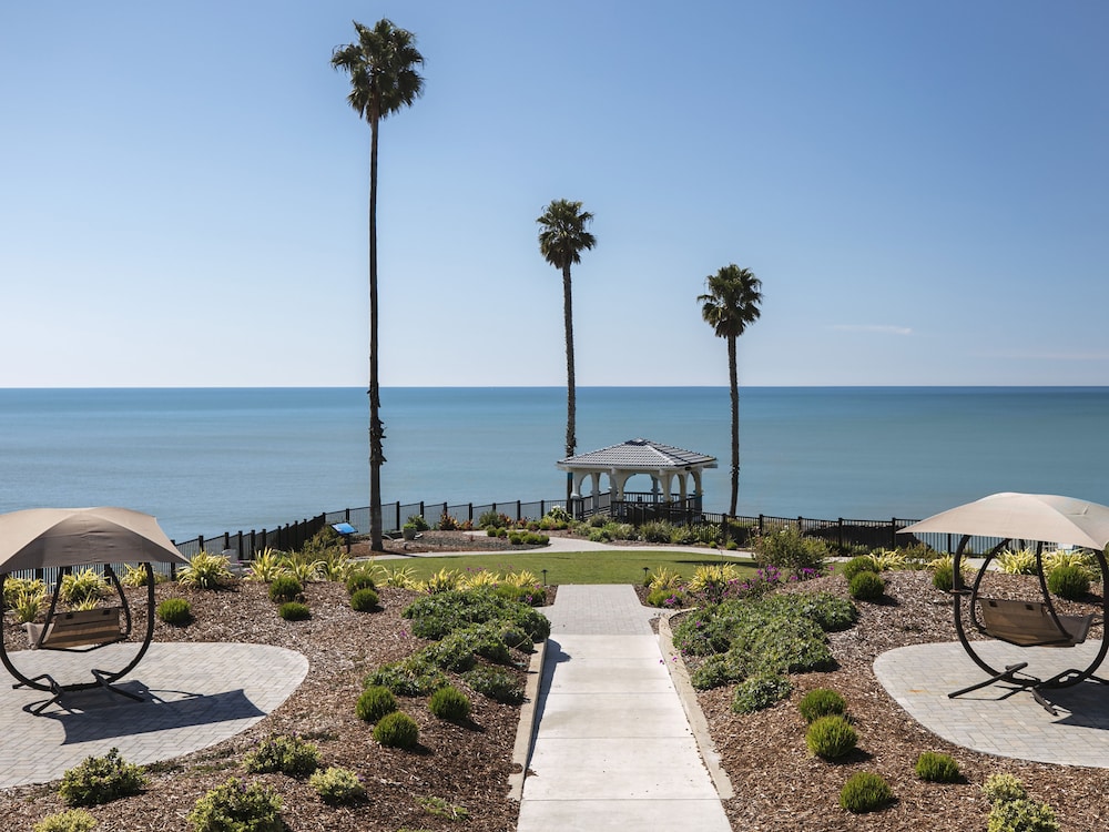 Pacific Point Resort 26/33
