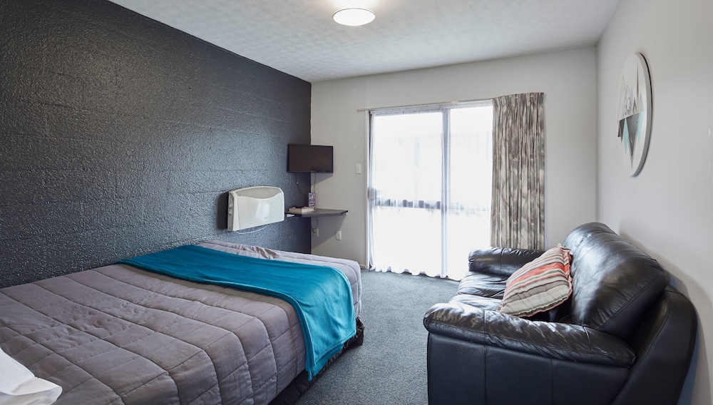 Aotea Motel 17/35