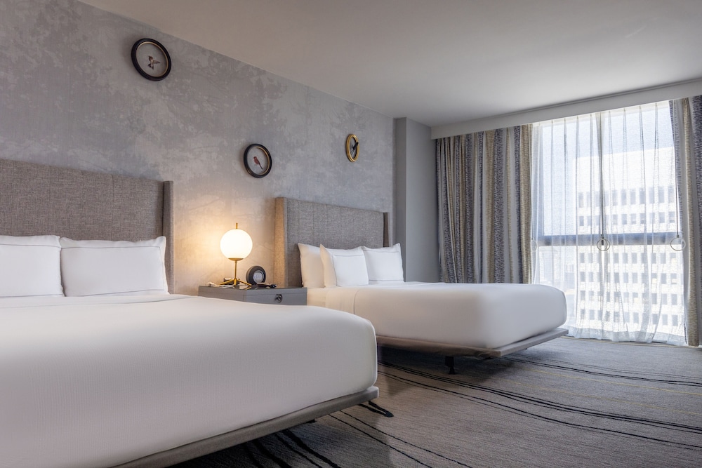 ROOM, QUEEN BED, WITH VIEW, ACCESSIBLE