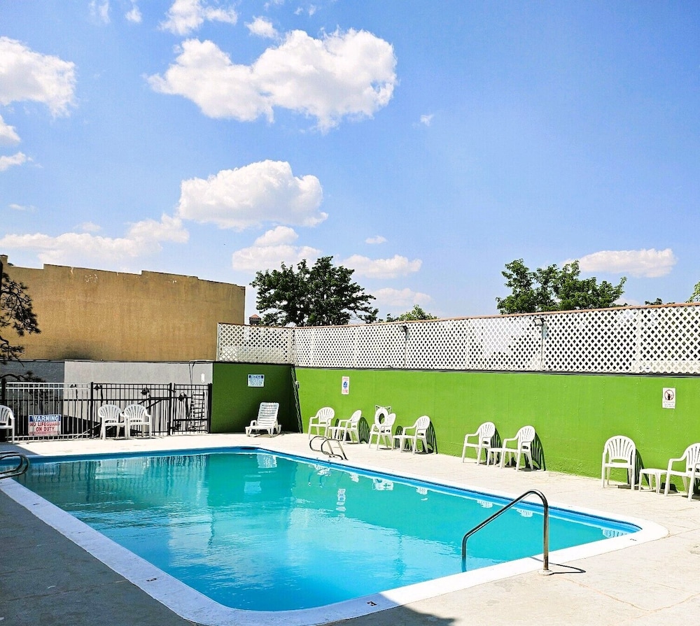 Baymont by Wyndham Great Falls City Center 31/60