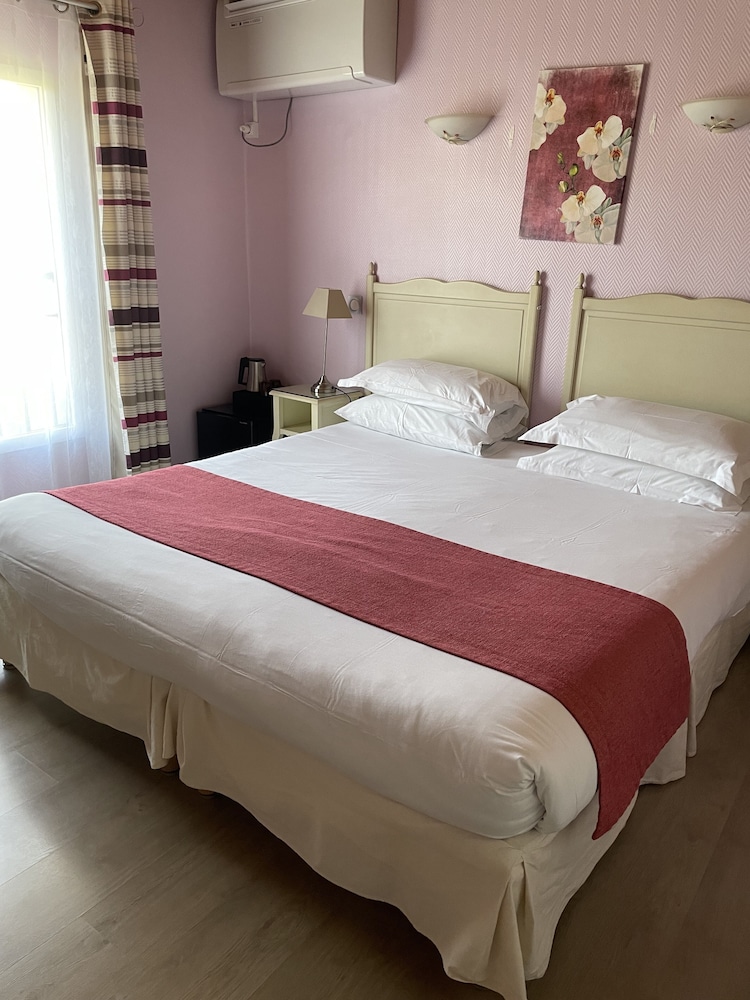 Hotel Medieval 18/50