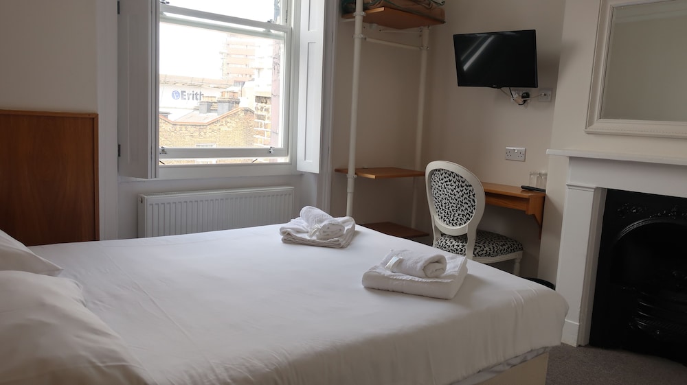 St. David's Hotels 15/50