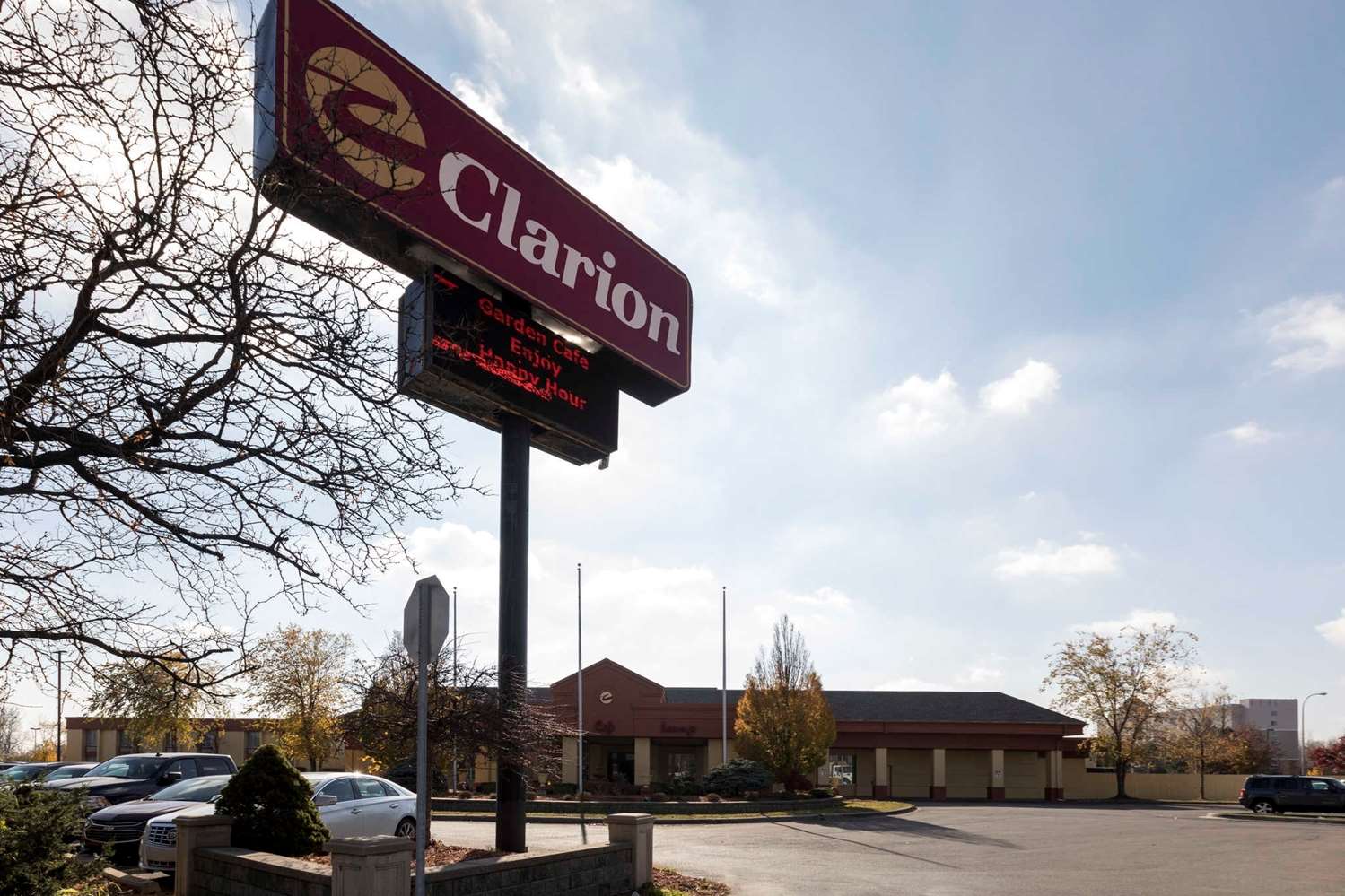 Clarion Hotel Detroit Metro Airport 3/49