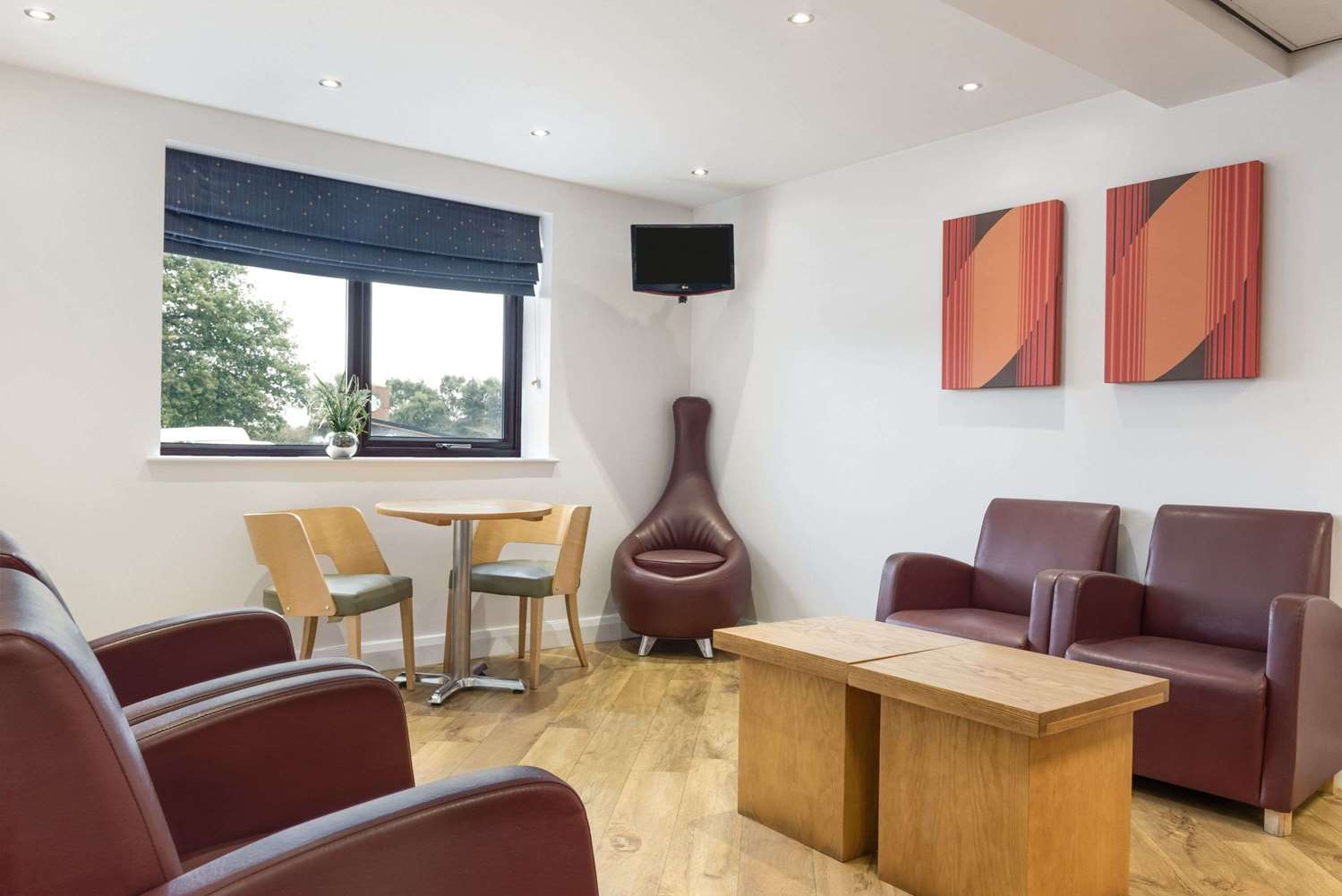 Days Inn by Wyndham Corley NEC M6 15/28