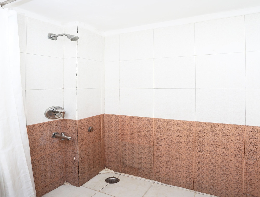 Hotel Atithi 24/24