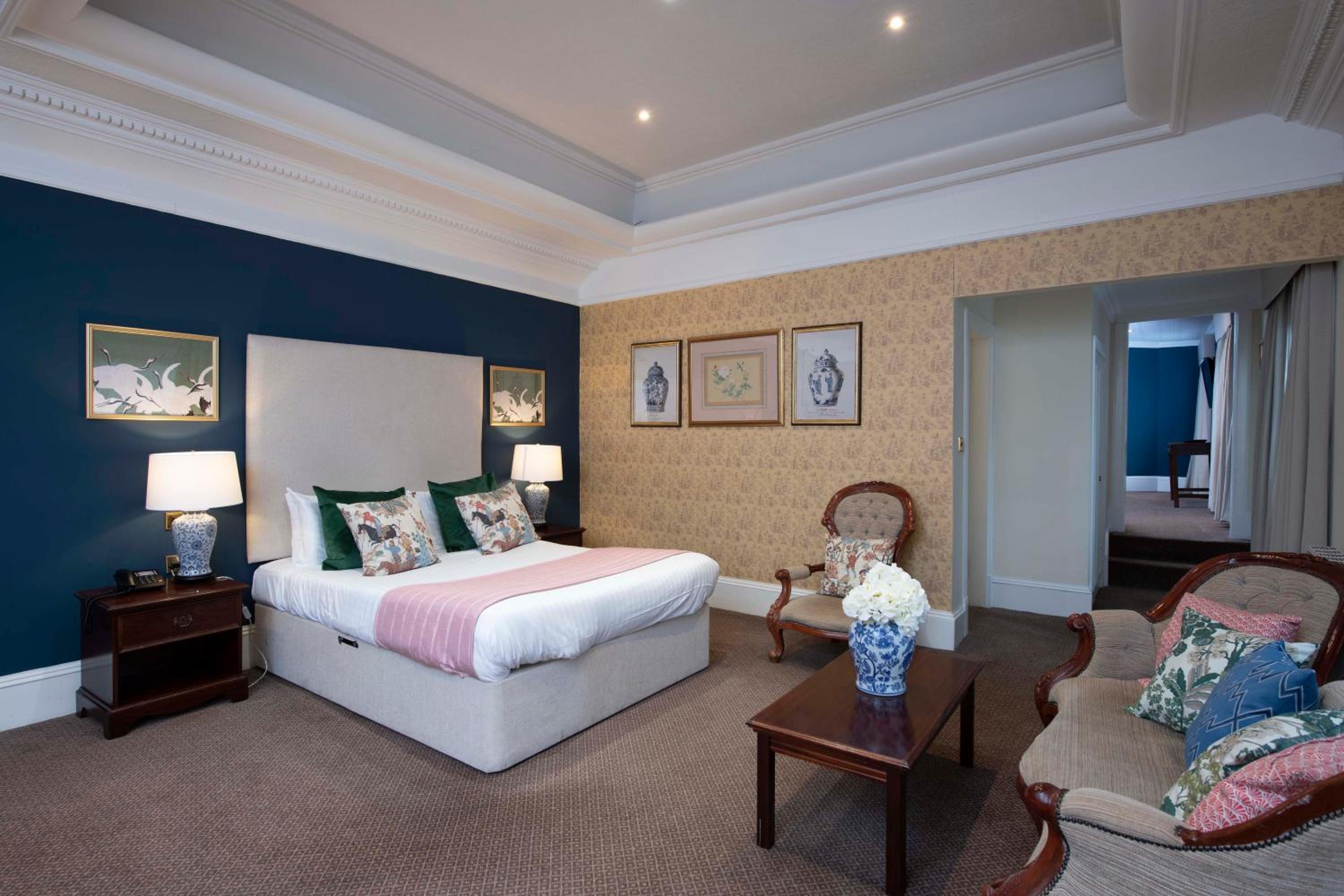 Royal George Hotel 17/46