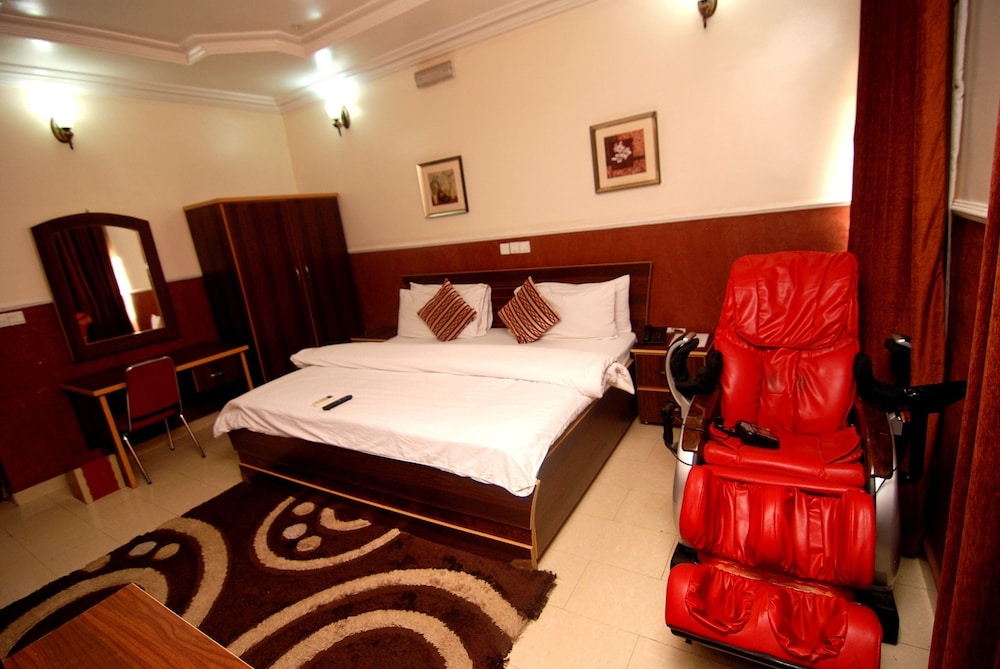 Falak Grand Hotel 9/45