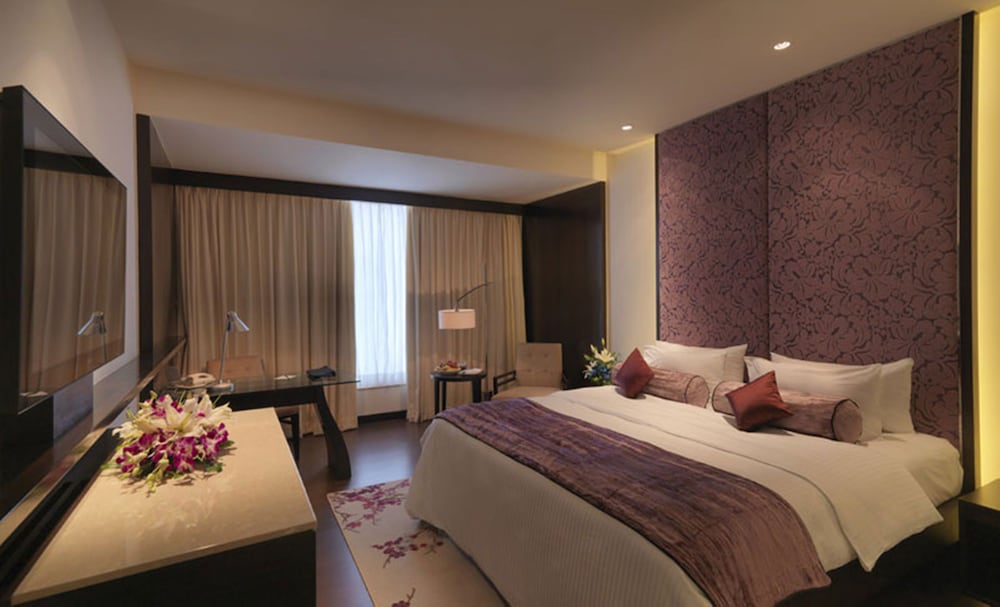 Royal Orchid Jaipur 8/62