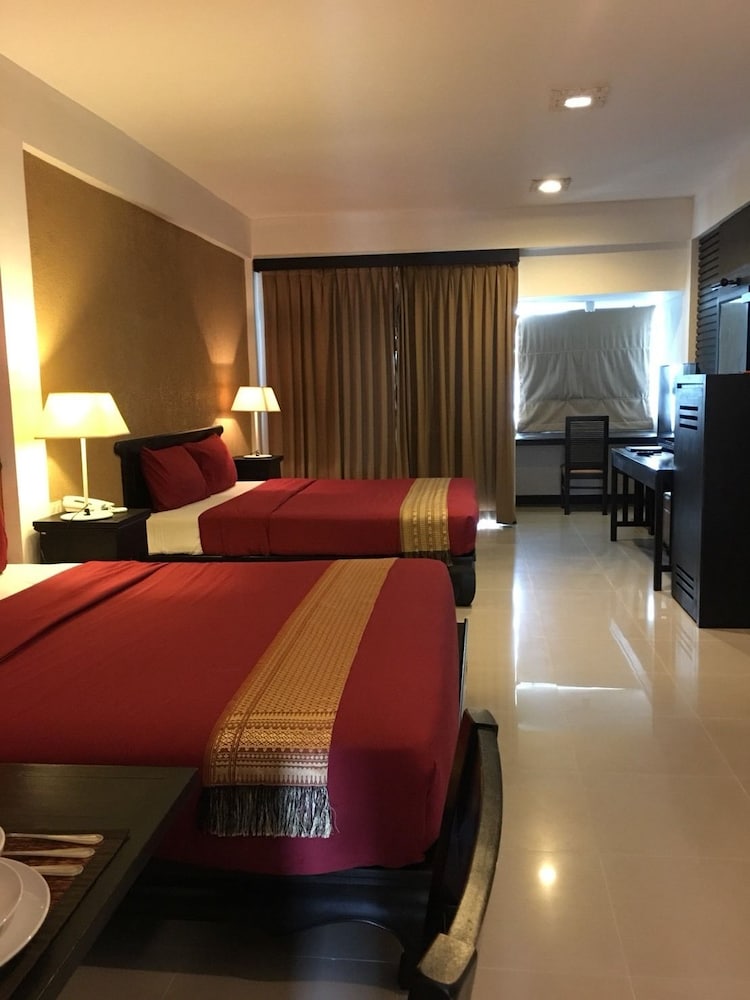 Lobby at Siam Piman Hotel, BANGKOK