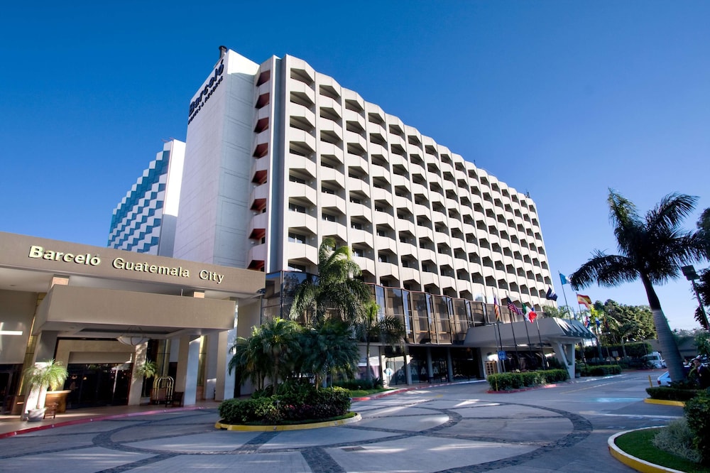 Barcelo Guatemala City 66/70