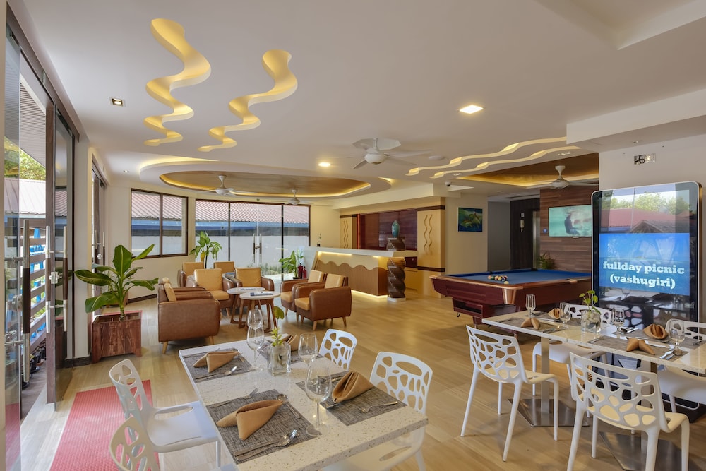 Arena Beach Hotel 34/48