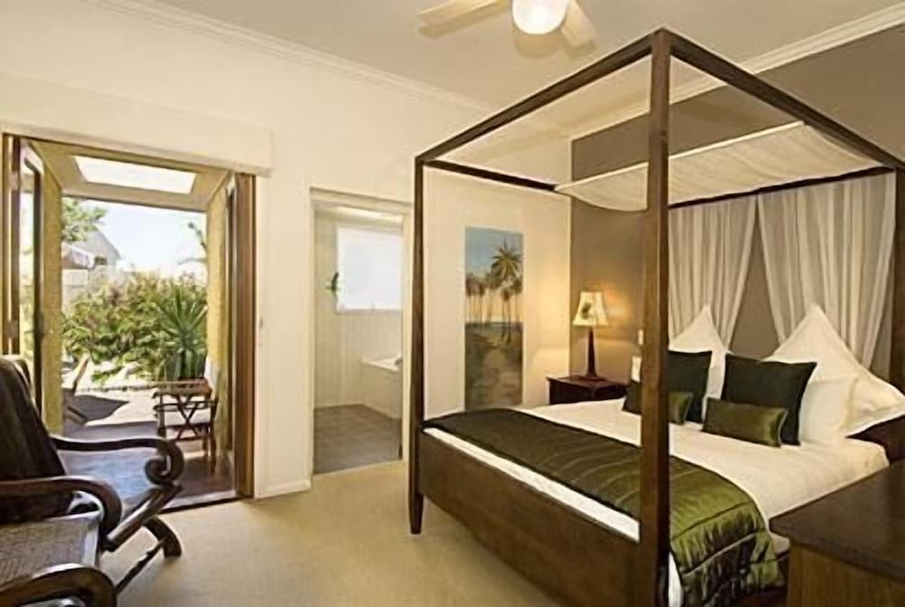 Bahama, Queen Bed