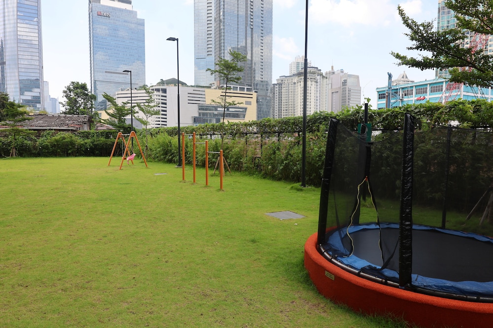 Swissotel Living Jakarta Mega Kuningan 45/50