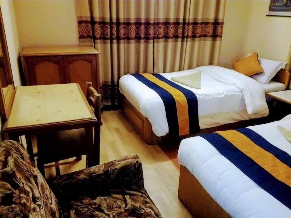 Peace Guest House 17/34