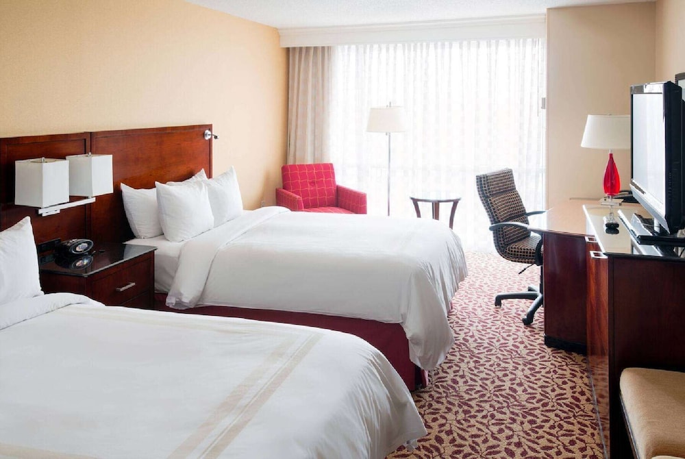 Wyndham Cleveland Airport 4/36